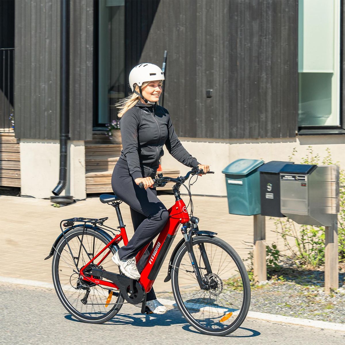 FitNord Ava 300 Elsykkel G2 - 60 km - rød, sort, hvit